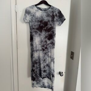 Tie-Dye Short Sleeve Maxi Dress - Blue & White